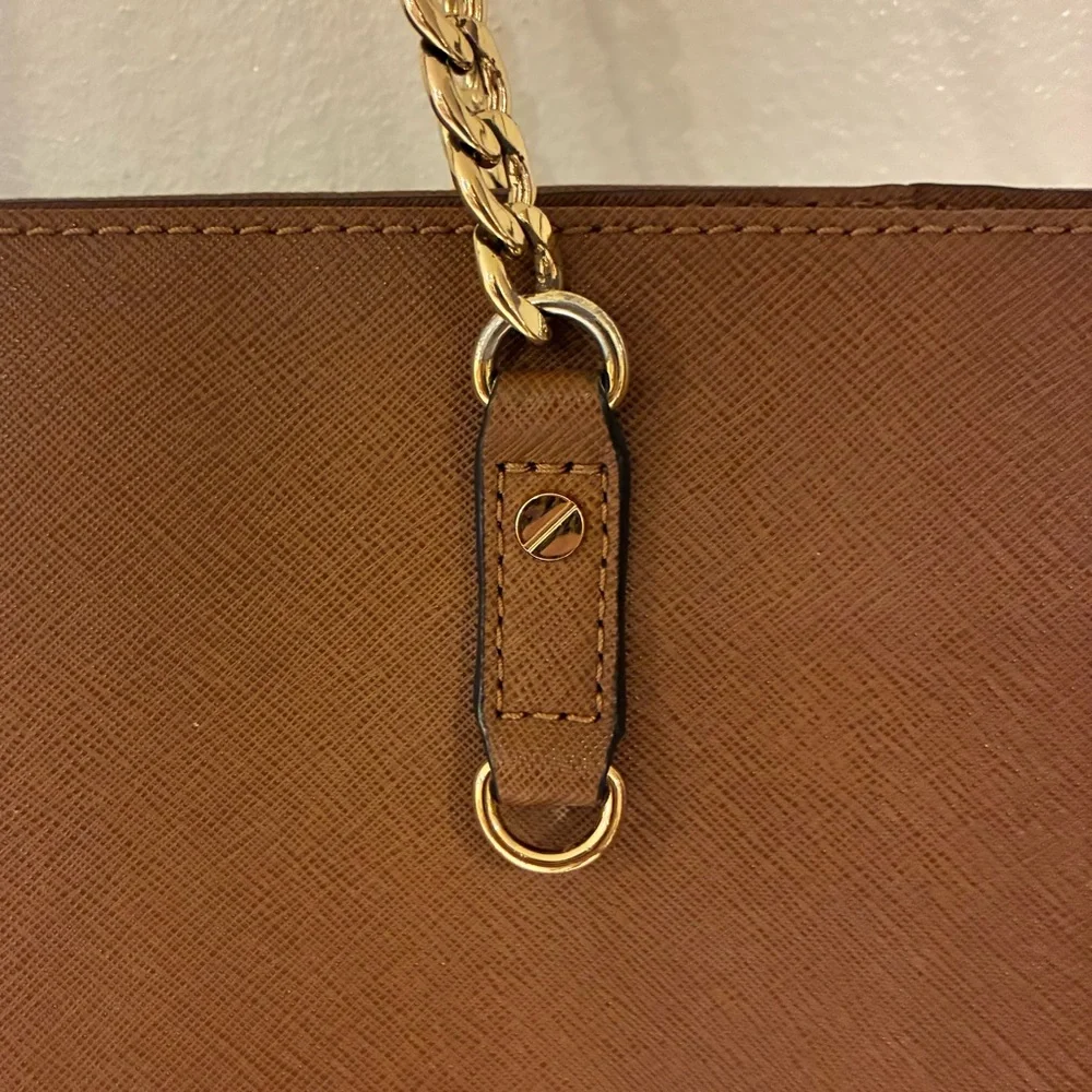Michael Kors Jet Set Saffiano Leather Chain Tote in Acorn